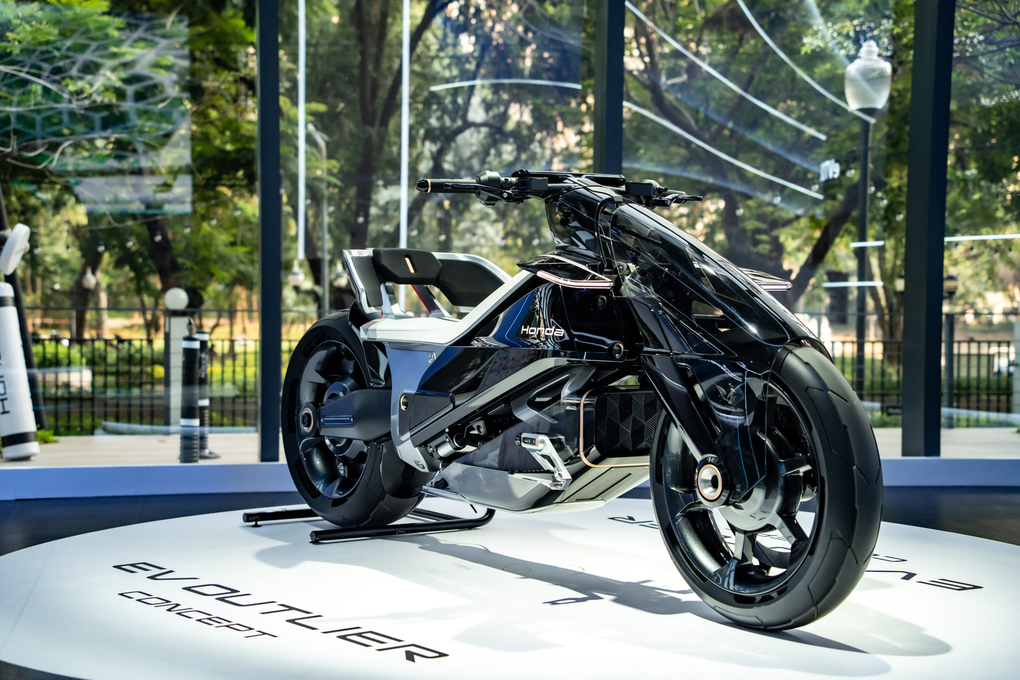 EV Outlier Concept (21)